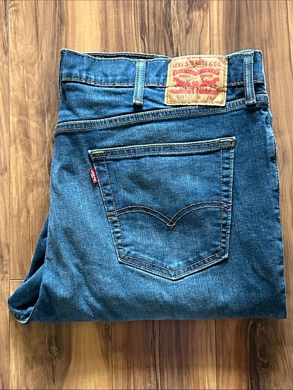Levi's Men's 541 Athletic Taper Straight Jeans 44 x 30